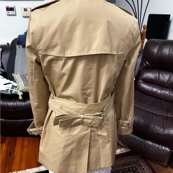 Coach signature Gold and Brown Trench Coat with Timeless Elegance NWT - Picture 4 of 8
